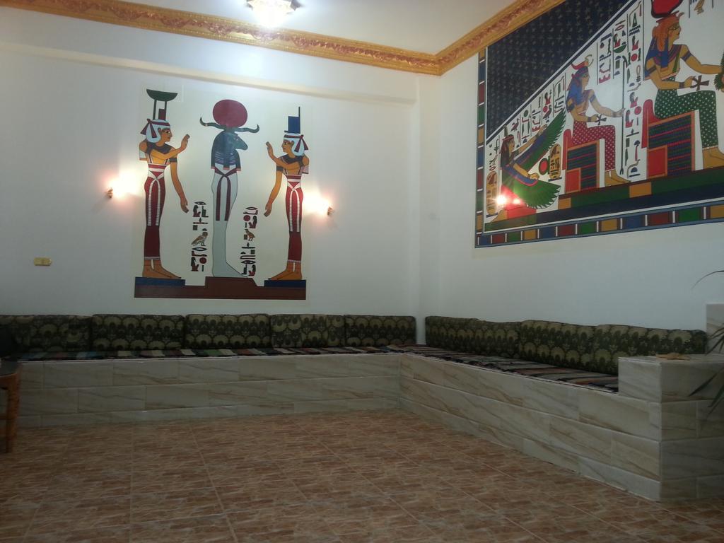 Royal Apartments Luxor Buitenkant foto